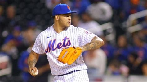 Mets Place Taijuan Walker On Il With Right Shoulder Bursitis As New