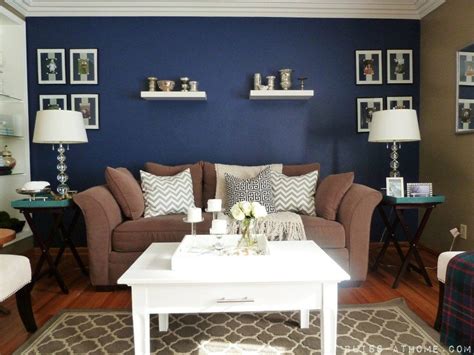 10 Navy Accent Wall Living Room Decoomo