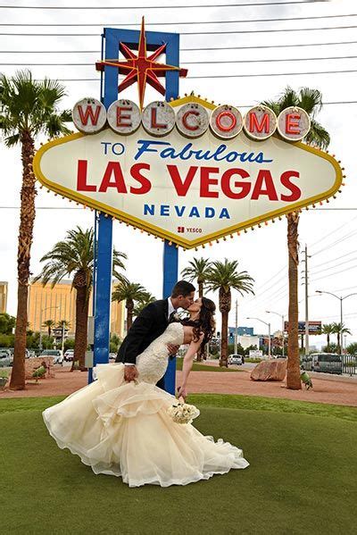 Best Affordable Las Vegas Wedding Packages Elopement Package In Vegas