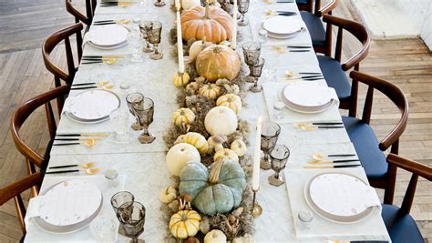 Free shipping on orders over 30€! Ideas for a Modern Thanksgiving Table | Martha Stewart
