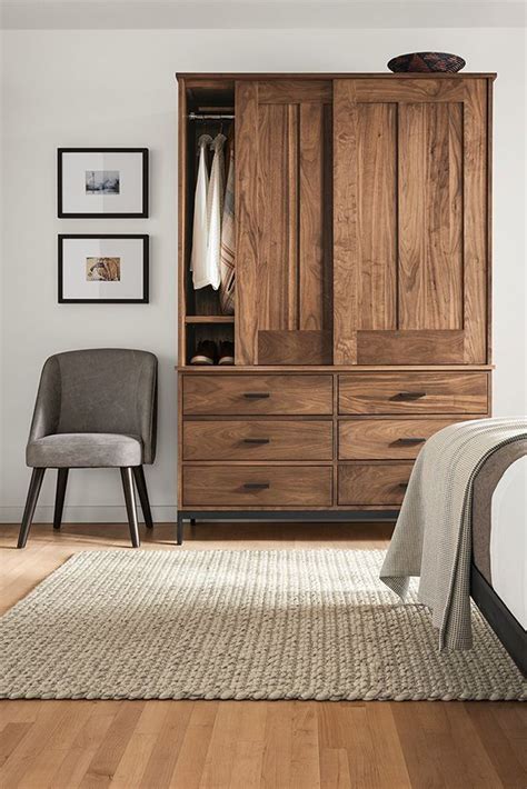 Shop bedroom furniture including beds, bedroom suites, bedside table sets, and more! 26 Best Warm Industrial Bedroom Ideas - decoratop | Modern ...