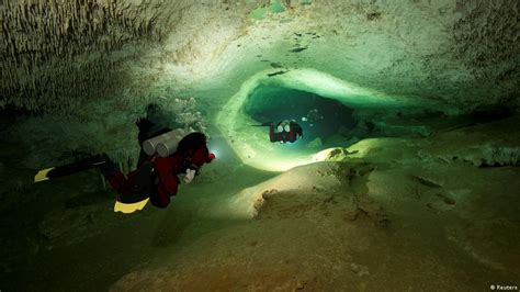 World′s Largest Underwater Cave Discovered In Mexico News Dw 18