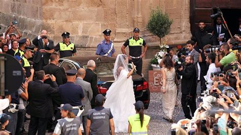 « nella mia vita ho conosciuto alti e bassi. Elisabetta Canalis: Ex von George Clooney hat geheiratet