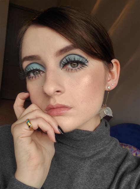 Was Told On My Last Post I Gave Off Twiggy Vibes And Should Do A 60s