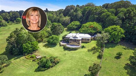 Olivia Newton Johns Longtime Australian Farm Finds A Buyer Mansion