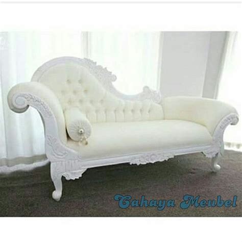 Sofa Lois Warna Putih Ukiran Cahaya Mebel Jepara