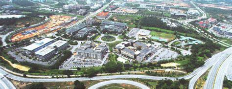 3 multimedia super corridor msc provides an infrastructure for companies to develop, distribute and use multimedia products and services. Cyberjaya: The Multimedia (And Now Property Investment ...