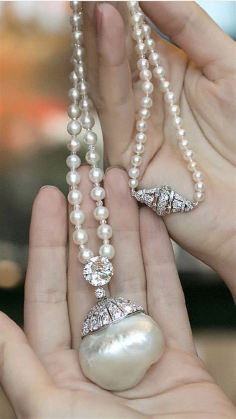 Amazing Pearl Necklace Wow Diamond Jewelry Gold Jewelry Jewelry