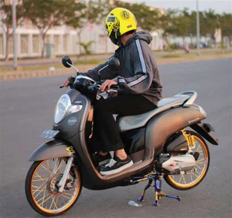 .biru navy, modifikasi scoopy terkeren, modifikasi scoopy karbu, modifikasi scoopy doraemon, modifikasi scoopy thailook, cara modifikasi motor scoopy lebih elegan bursa otomotif. 20+ Daftar Gambar Ide Modifikasi Scoopy Terbaik - Kanalmu