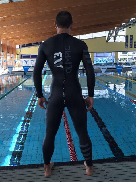 Pin by Tonka Wolf on Athletic wear in 2021 | Mens athletic wear, Wetsuit men, Athletic wear
