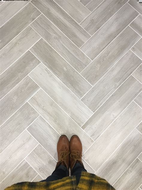 Lowes Vintage Gray Wood Look Tile In Herringbone Pattern With Silver