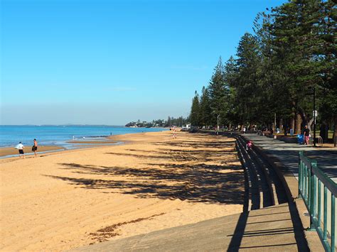 Brisbane located far from beach, people go to the gold coast, sunshine coast or some nearest island to. Suttons Beach at Redcliffe and Pilpel - Brisbane