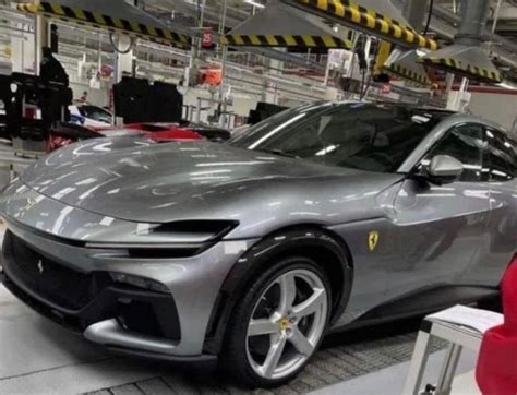 Ferrari Suv Purosangue Premier Aperçu Officiel