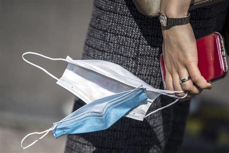 12/12/2019 di redazione toscana oggi. Quando toglieremo le mascherina in Italia: si punta a metà luglio