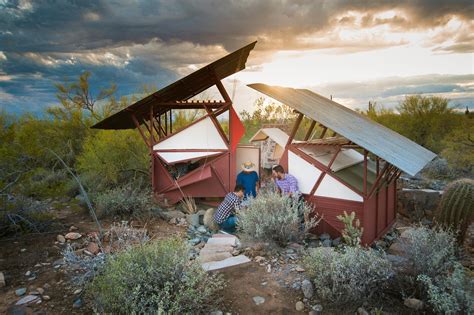 Little Shelters Students Build Desert Shelters On A Budget Of 2000