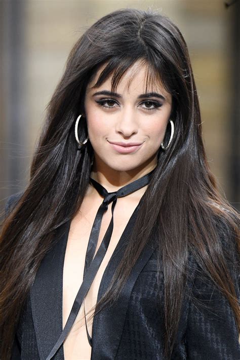 El popular cantante canadiense shawn mendes expresó mediante una entrevista que el cantante colombiano camilo les ha enseñado tanto a él como a su novia, la también cantante camila cabello el arte de no bañarse. Pin de Michelle Soto en Camila Cabello | Camila cabello ...