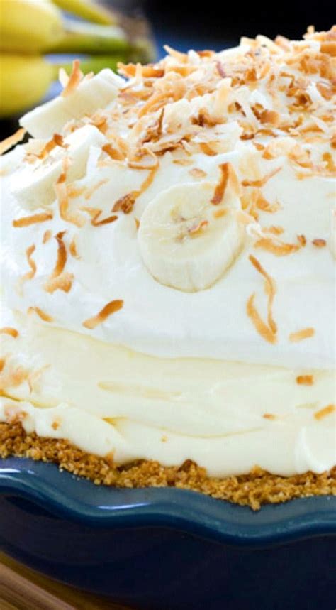 Roasting the bananas reduces their water content and intensifies the sweet banana flavour. Fluffy Banana Cream Pie Recipe | Banana cream pie recipe ...