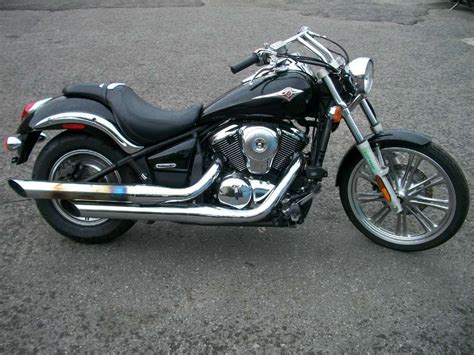 This model was a vibrant orange colour but current models come in gray/black and green. 2008 Kawasaki Vulcan® 900 Custom | Kawasaki vulcan 900 ...
