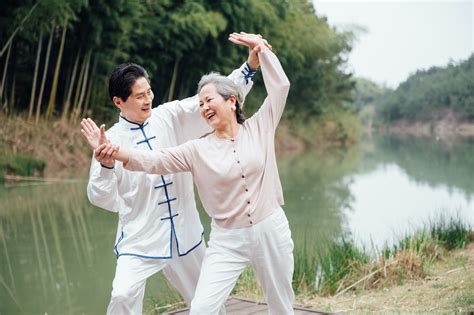 Tai Chi For Seniors The Exercise You Can Do All Your Life — Snug Safety