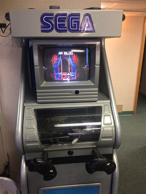 This Sega Genesis Multi Arcade Machine At My Sons Dentist Rgaming