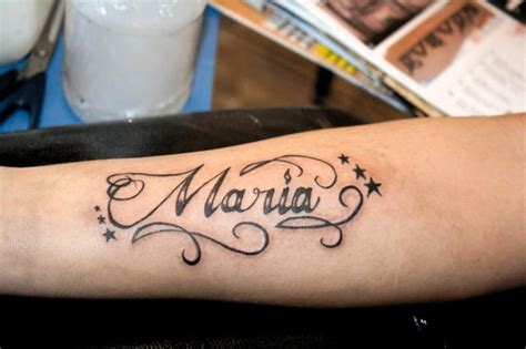 Pin De Charissa Baldock En Tattoo Ideas Tatuajes De Nombres Tatuajes