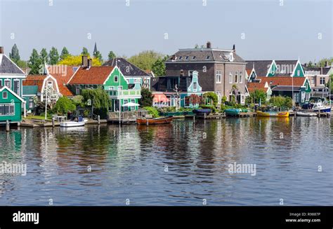 Traditional Dutch House Hi Res Stock Photography And Images Alamy