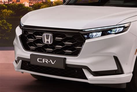 Next Generation Honda Cr V Launched With New Phev Powertrain Car Magazine