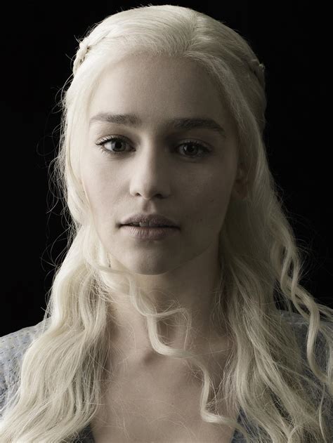 Emilia clarke stars opposite kit harington on the hit hbo show game of thrones. Game of Thrones' Khaleesi gets hilarious Kristen Wiig ...