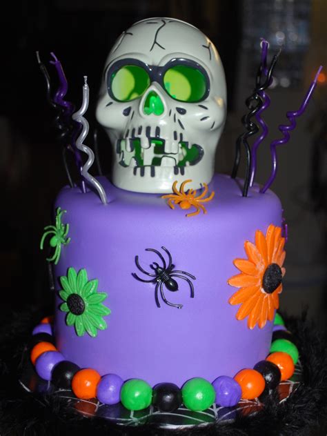 Birthday Halloween Skull Cake
