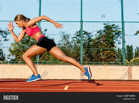 Runner Sprinting Image And Photo Free Trial Bigstock