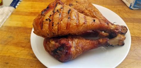 Smoked Turkey Leg Recipe • Edel Alon