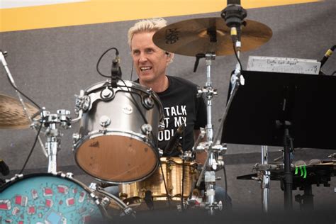 Foo Fighters Reveal Josh Freese As Their New Drummer