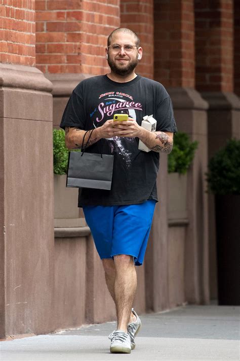 Jonah Hill Shows Off Weight Loss Before And After Pictures Us Weekly