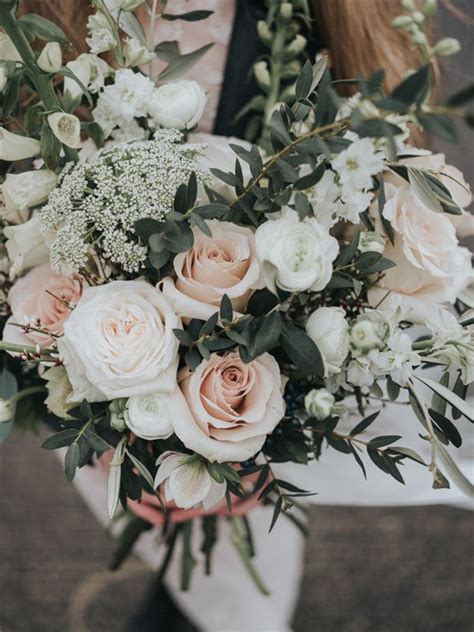 Non Traditional Wedding Bouquets To Excite You Chicwedd