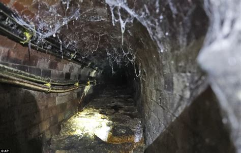 Fatberg Found In Sewer Under Londons Chinatown Daily