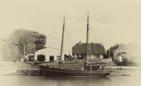 Historischer Hafen von Tönning Foto & Bild | wasser, see, küste Bilder ...