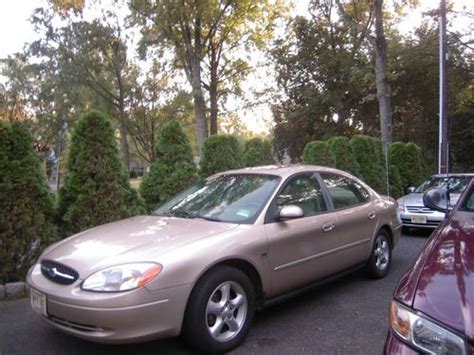 Sell Used 2000 Ford Taurus Ses Low Miles In Glen Rock New Jersey