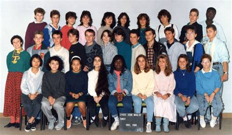 Photo de classe Photo de classe 2nde 2 en 1987 Lycée jean moulin à