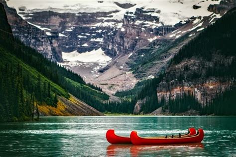 Lake Louise A Hamlet In Canadian Rockies Nyk Daily