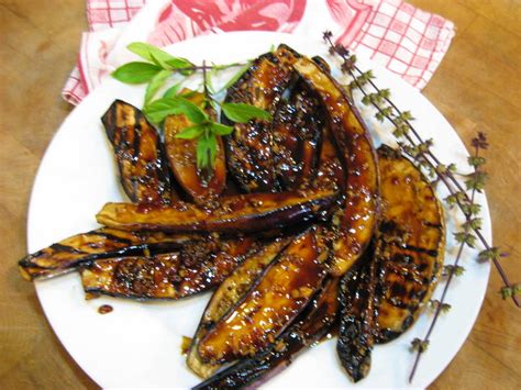 Fortunately, the majority of these plates are simple to put together. GRILLED EGGPLANT IN THAI GARLIC SAUCE | Bel' Occhio