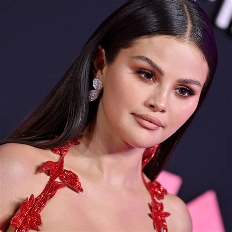 Selena Gomez Reappears An Under Bodysuit Glamour