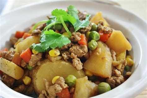 Spoon the tomato sauce over the pork and drizzle with the remaining 1. Stir Fried Minced Pork with Potatoes Recipe | Spring Tomorrow