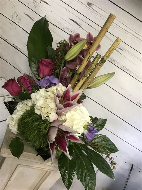 Sending you well wishes for your quick recovery and good health. Pin by Wishing Well Flowers and Gift on Sympathy | Floral ...