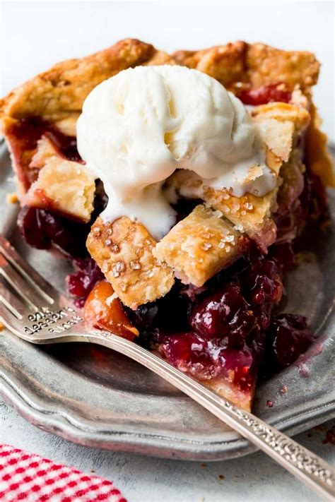Make sure your dinners finish on a high note with our collection of delicious dessert recipes. 10 recettes de desserts de Jamie Oliver - nos meilleures propositions