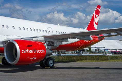 Narrow Body Jet Airliner Airbus A321 211 Airberlin Editorial