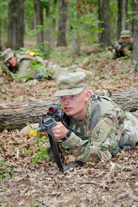 Testing Soldier Skills With Field Training At Fort Leonard Wood Us