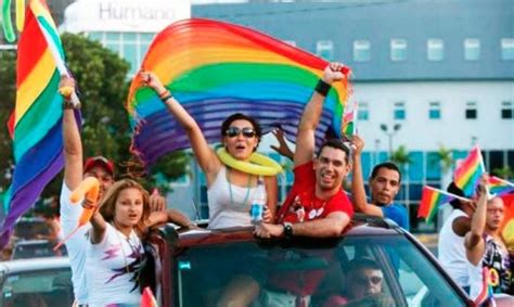 caravana arcoíris pide ley que proteja a los lgbtiq en república dominicana