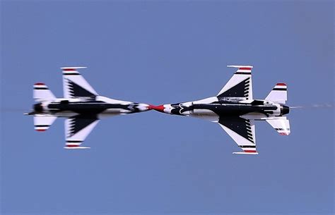 Us Air Force Thunderbirds Aircraft The Us Air Force Thunderbirds F