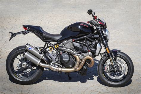 Ducati wanted me to ride the new monster 1200 r so bad that they put me on no out of everything ducati has announced so far this year, the monster 1200 r is probably the most. Ducati Monster 1200 R Review | First Ride