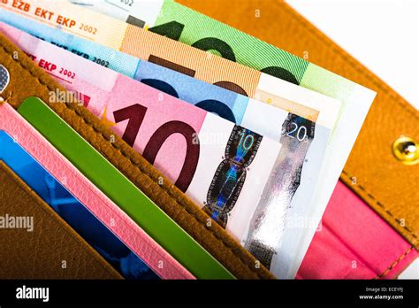 100 Euro Banknote With Wallet Hi Res Stock Photography And Images Alamy